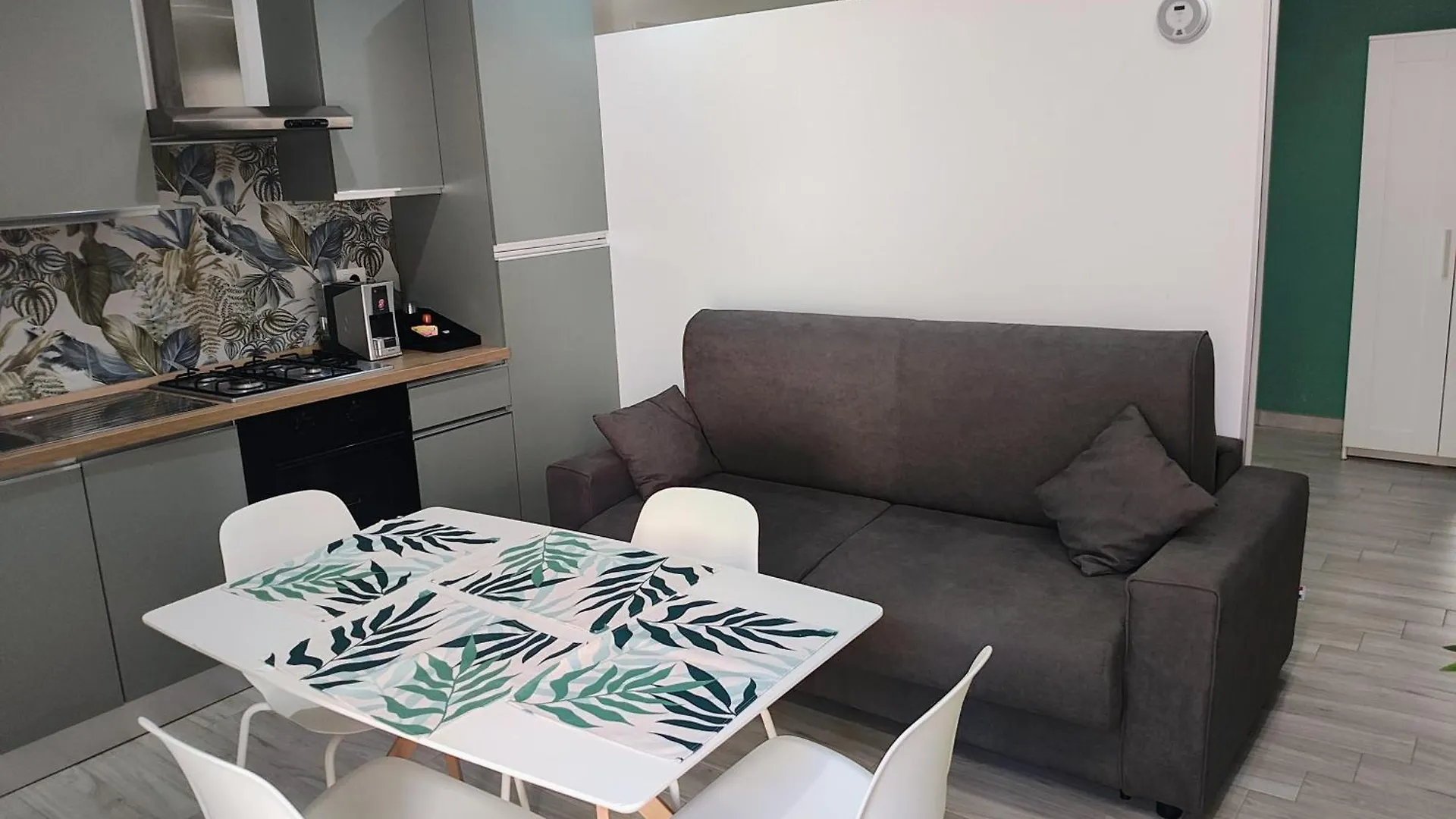 Πανσιόν Studio Apartments Salvo 7 Αγκριτζέντο